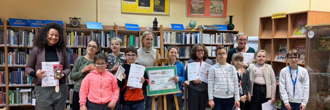 czytamy w 4k główne zdjęcie