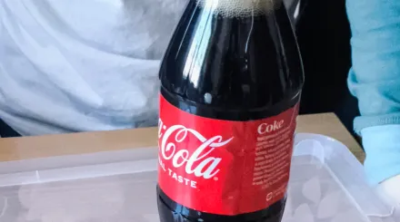 Kolejne piątki z eksperymentami w klasie 1a