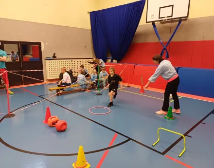 Zawody dla klas 1-3 "W zdrowym ciele zdrowy duch"