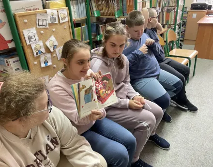 Dzieci - Dzieciom. Czytanie w Bibliotece