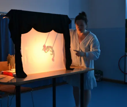 W Krainie Cieni – Warsztaty Teatralne dla Każdego