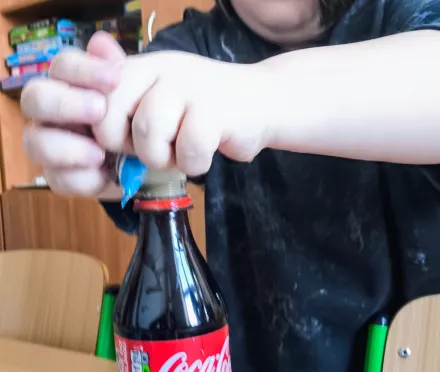 Kolejne piątki z eksperymentami w klasie 1a