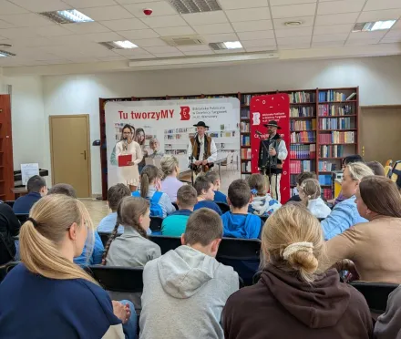 Inauguracja projektu „Zmysłbooki – CzytajMY (wszystkimi zmysłami) razem!”