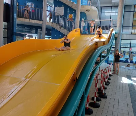 Warsztaty pływackie na pływalni Warszawianka