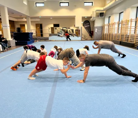 Moje Pierwsze spotkanie z Akorbatyką