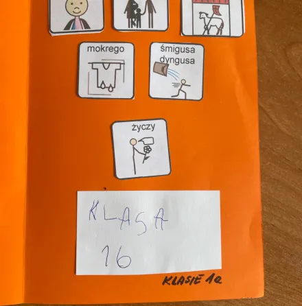 Wspólne życzenia dla klas.