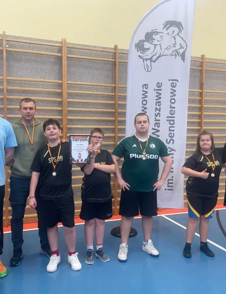 Świąteczny turniej koszykówki