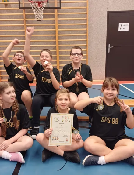 Zawody dla klas 1-3 "W zdrowym ciele zdrowy duch"