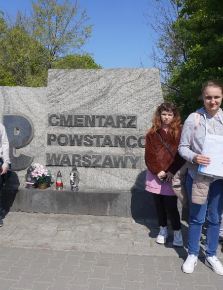 „Polegli niepokonani. Męczeństwo ludności Woli w Powstaniu Warszawskim"