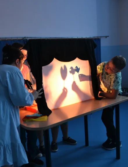 W Krainie Cieni – Warsztaty Teatralne dla Każdego