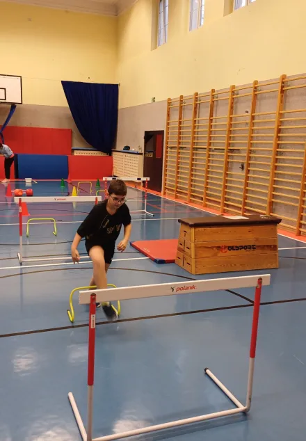 Zawody dla klas 1-3 "W zdrowym ciele zdrowy duch"