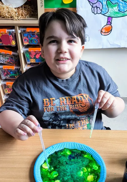 Kolejne piątki z eksperymentami w klasie 1a