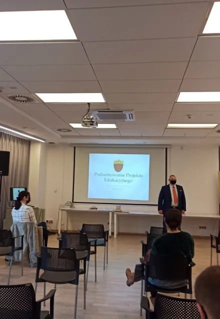 Varsavianistyczna szkoła