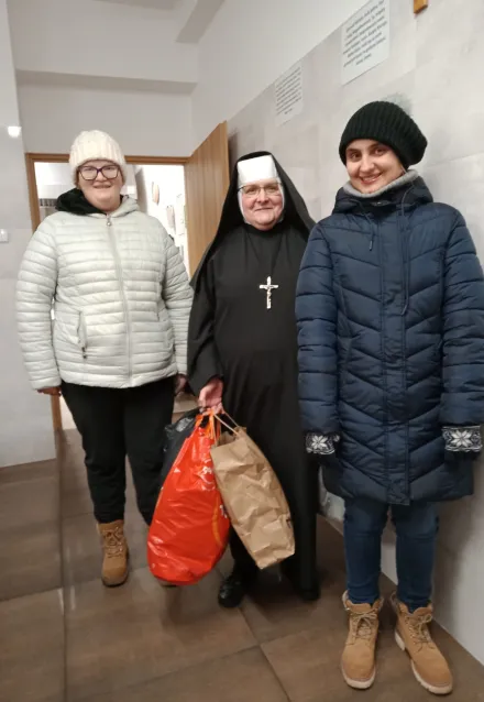 Zbiórka ciepłych rzeczy.