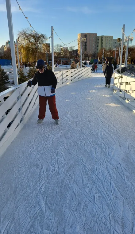 Lekcja wf na łyżwach