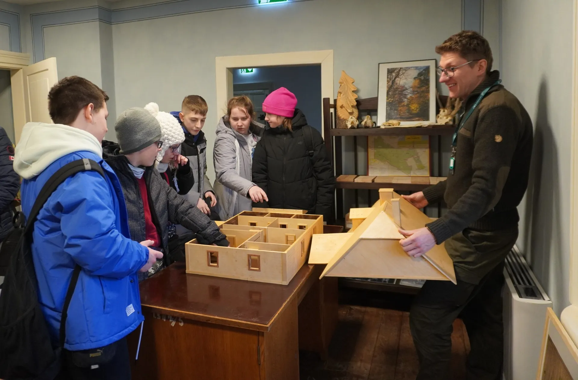 Wycieczka uczniów klas 4a i 4b do Lasu Bielańskiego