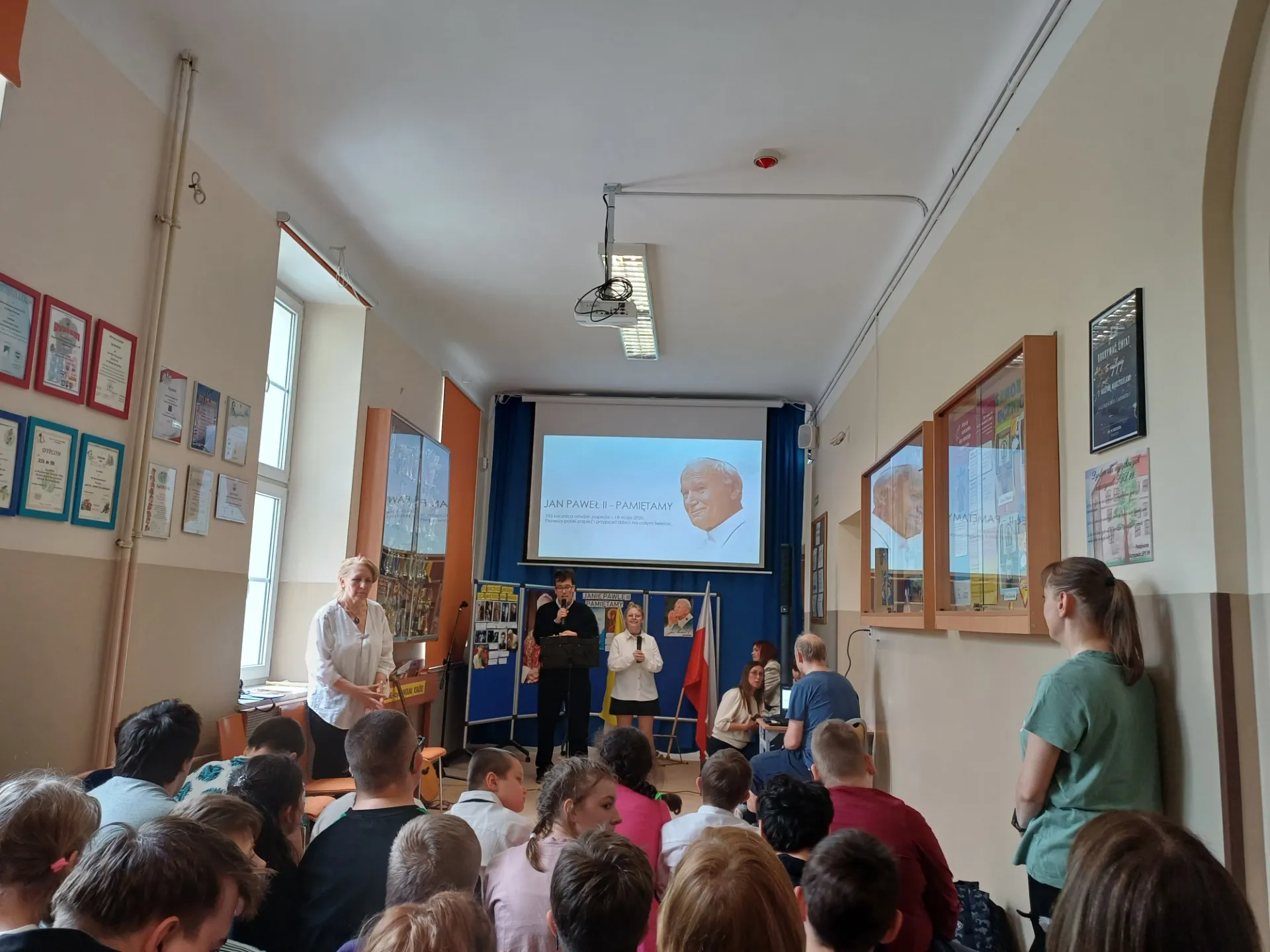 Uroczysta Akademia pt. " Janie Pawle II - pamiętamy"