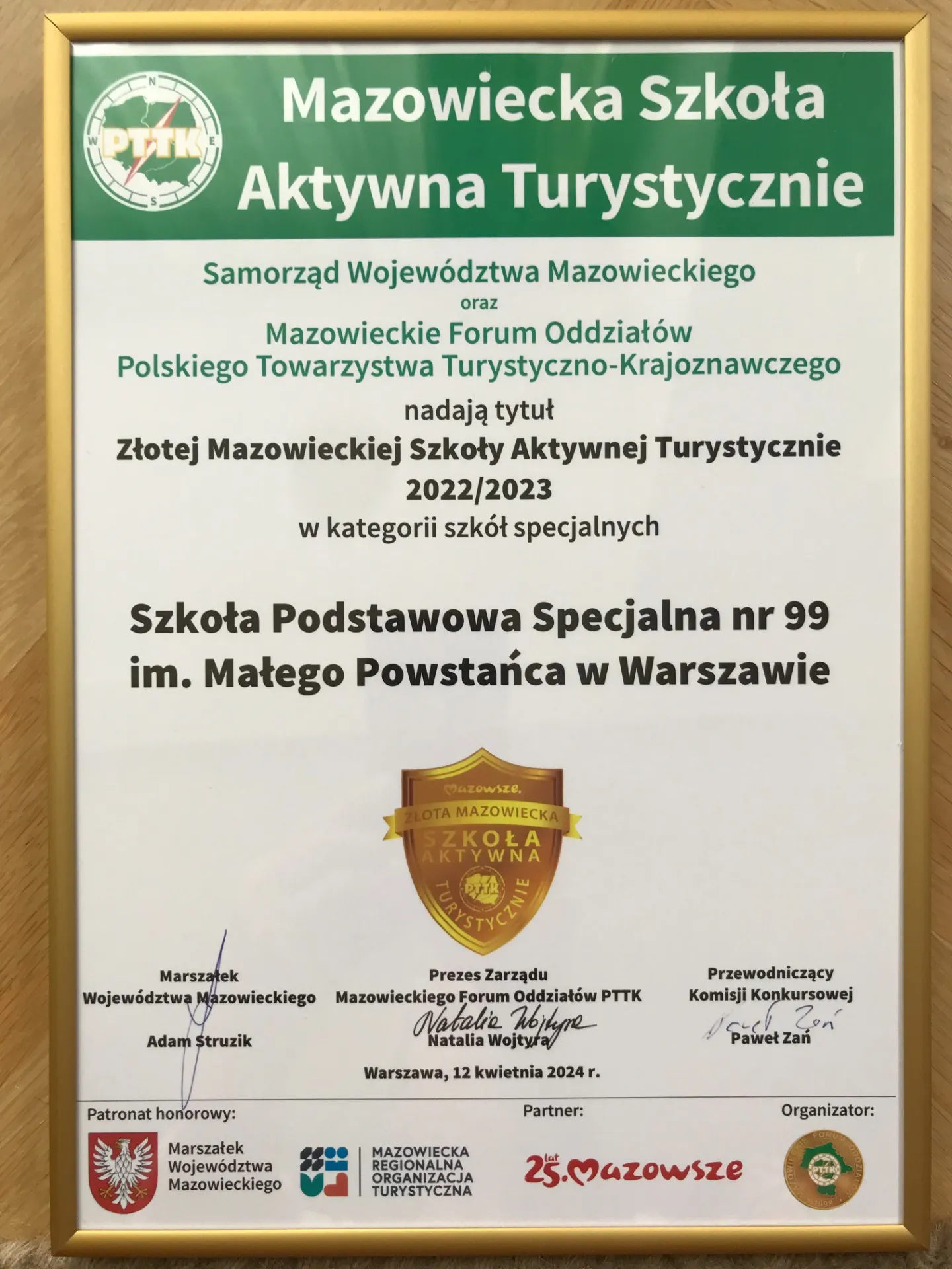 Jesteśmy Złotą Mazowiecką Szkołą Aktywną Turystycznie!