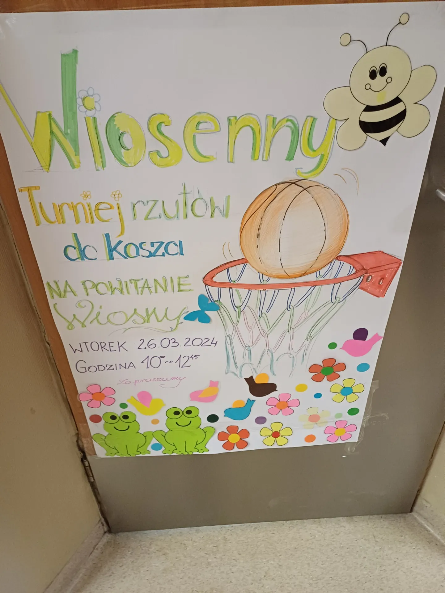 Wiosenny turniej rzutów do kosza na powitanie wiosny