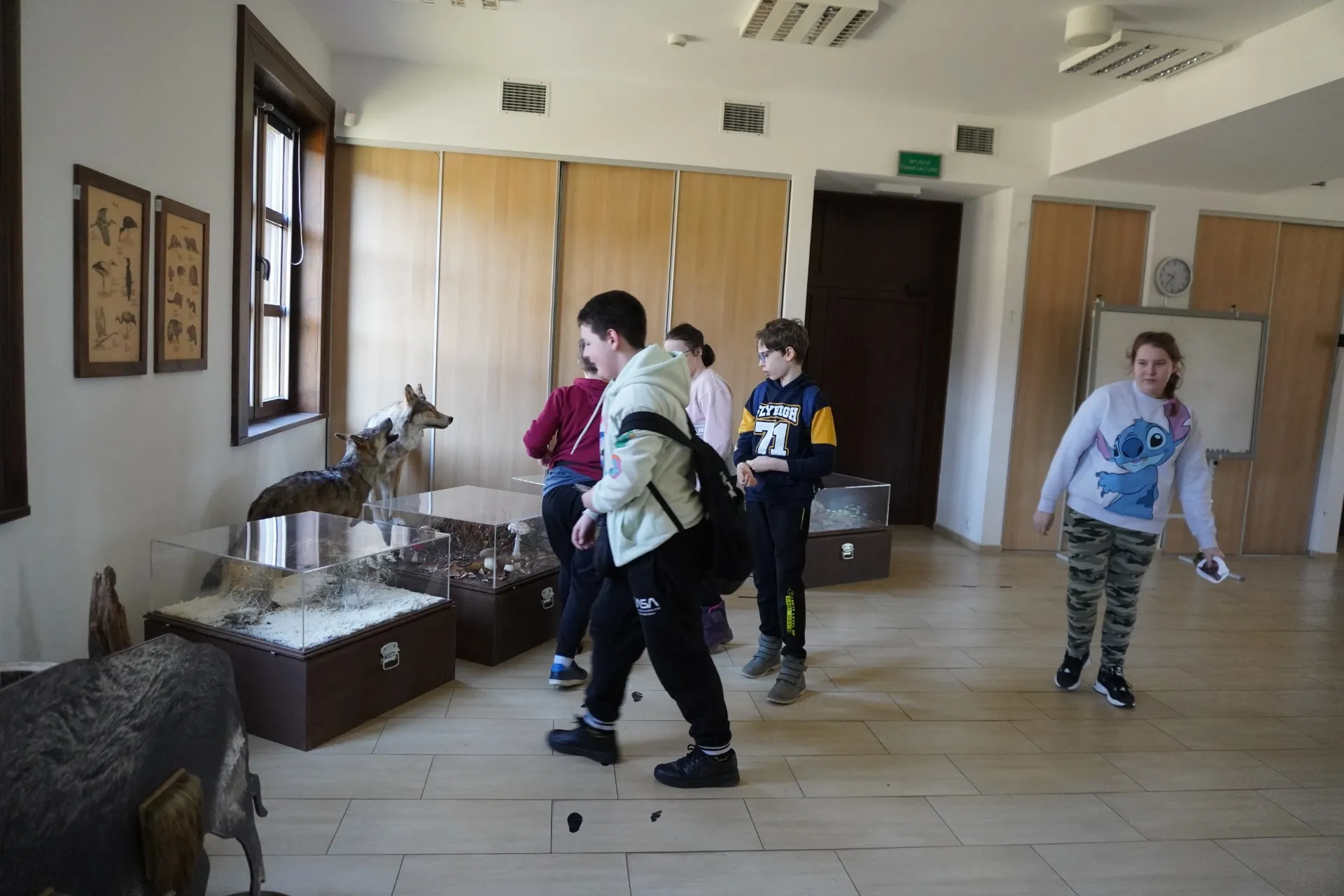 Wycieczka uczniów klas 4a i 4b do Lasu Bielańskiego