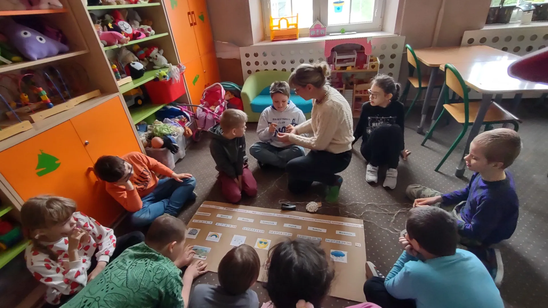 Kwietniowa lekcja biblioteczna w świetlicy szkolnej