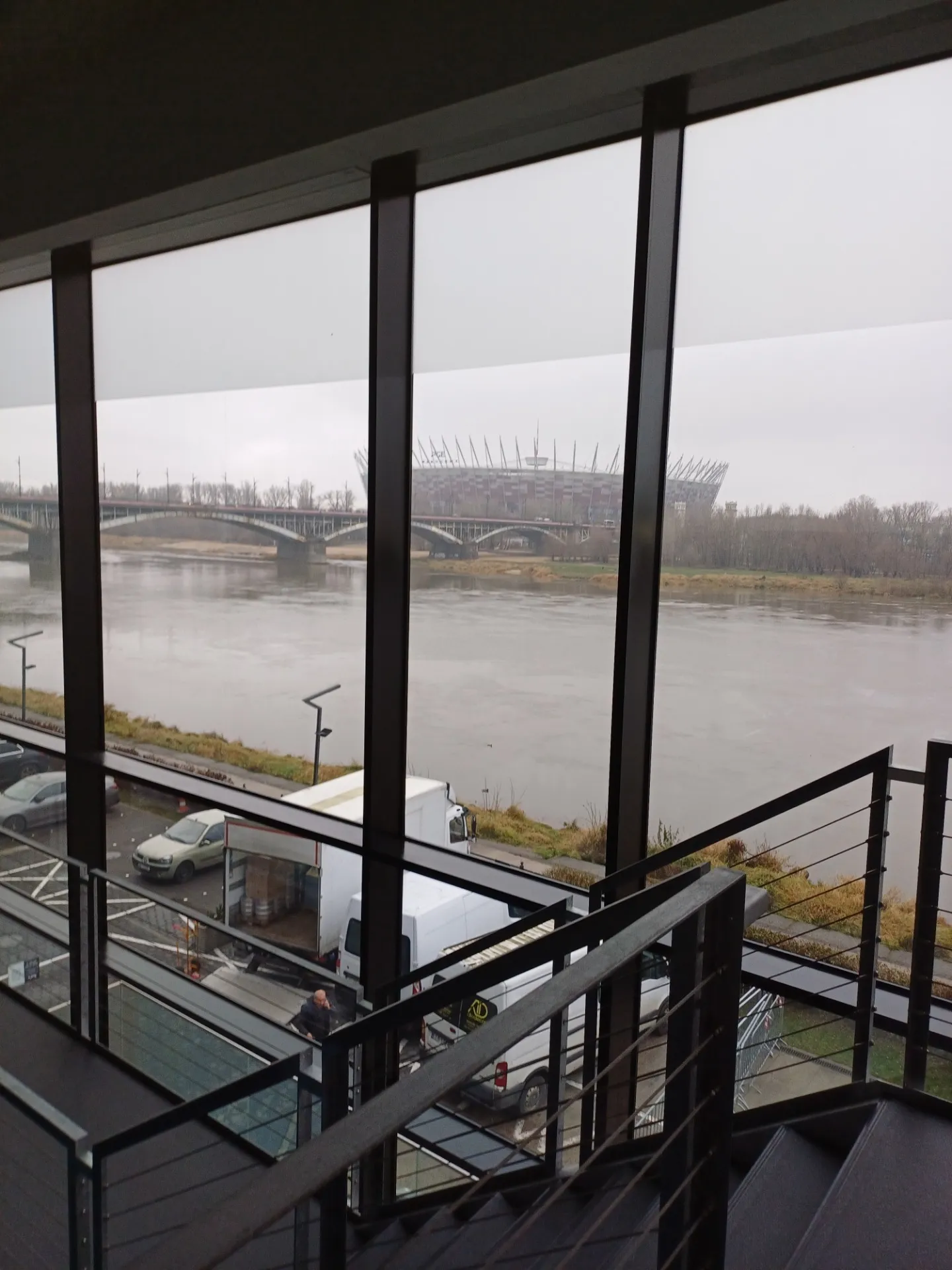 Lekcja wychowania fizycznego o tematyce wioślarstwa