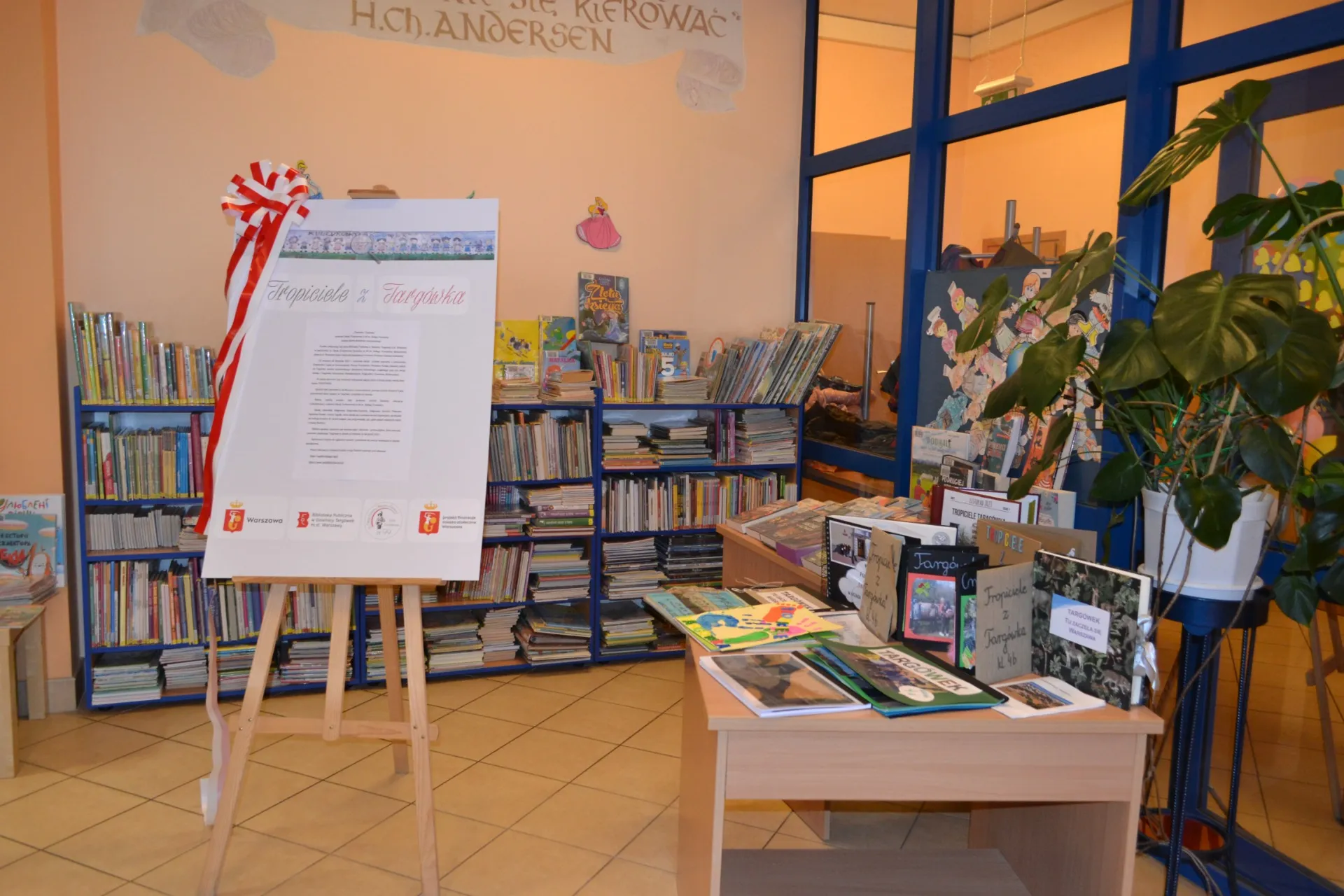 Zaproszenie na wystawę "Tropiciele z Targówka" do Biblioteki Dla Dzieci i Młodzieży nr 53