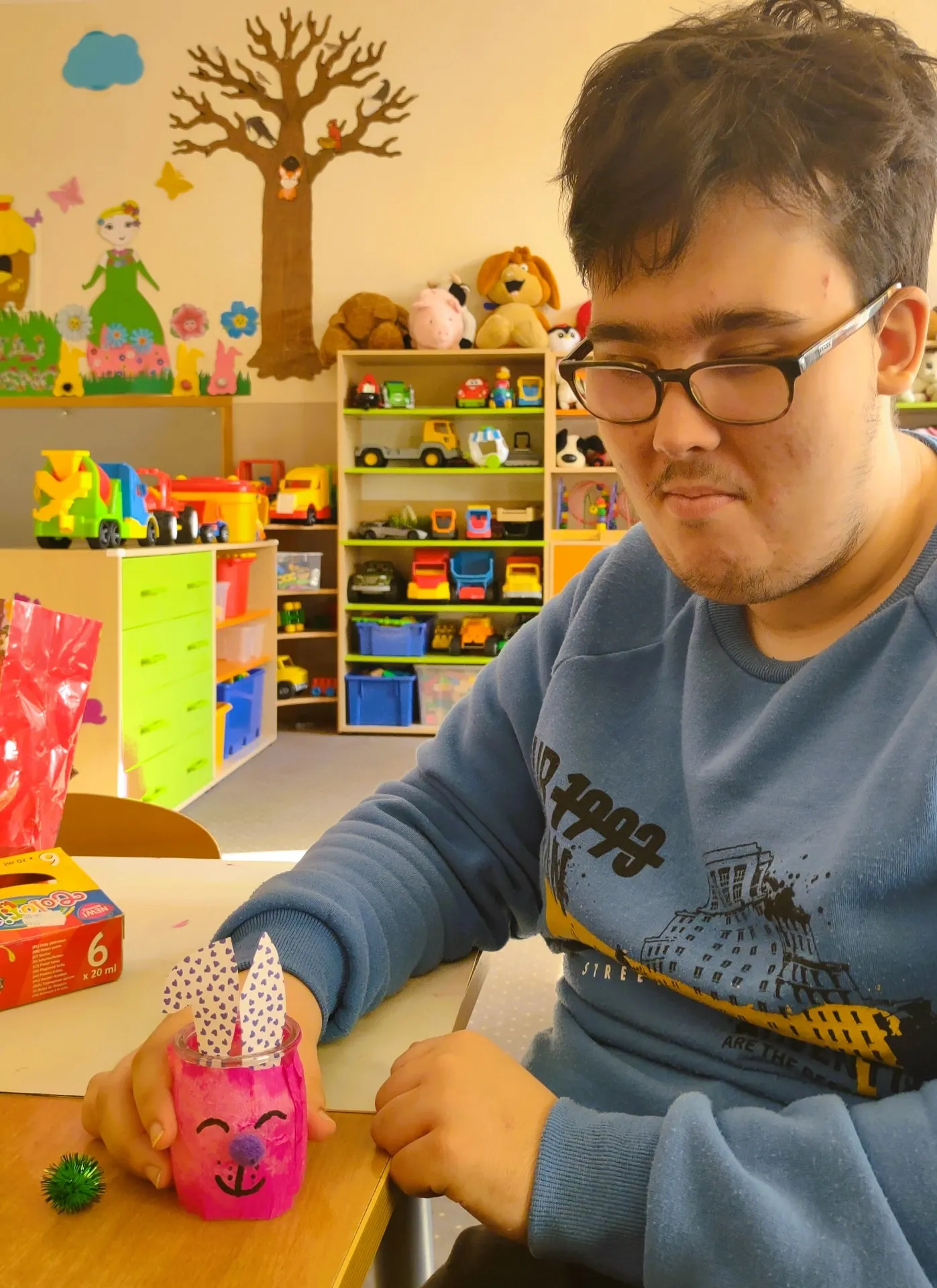 Warsztaty ozdób wielkanocnych w świetlicy szkolnej