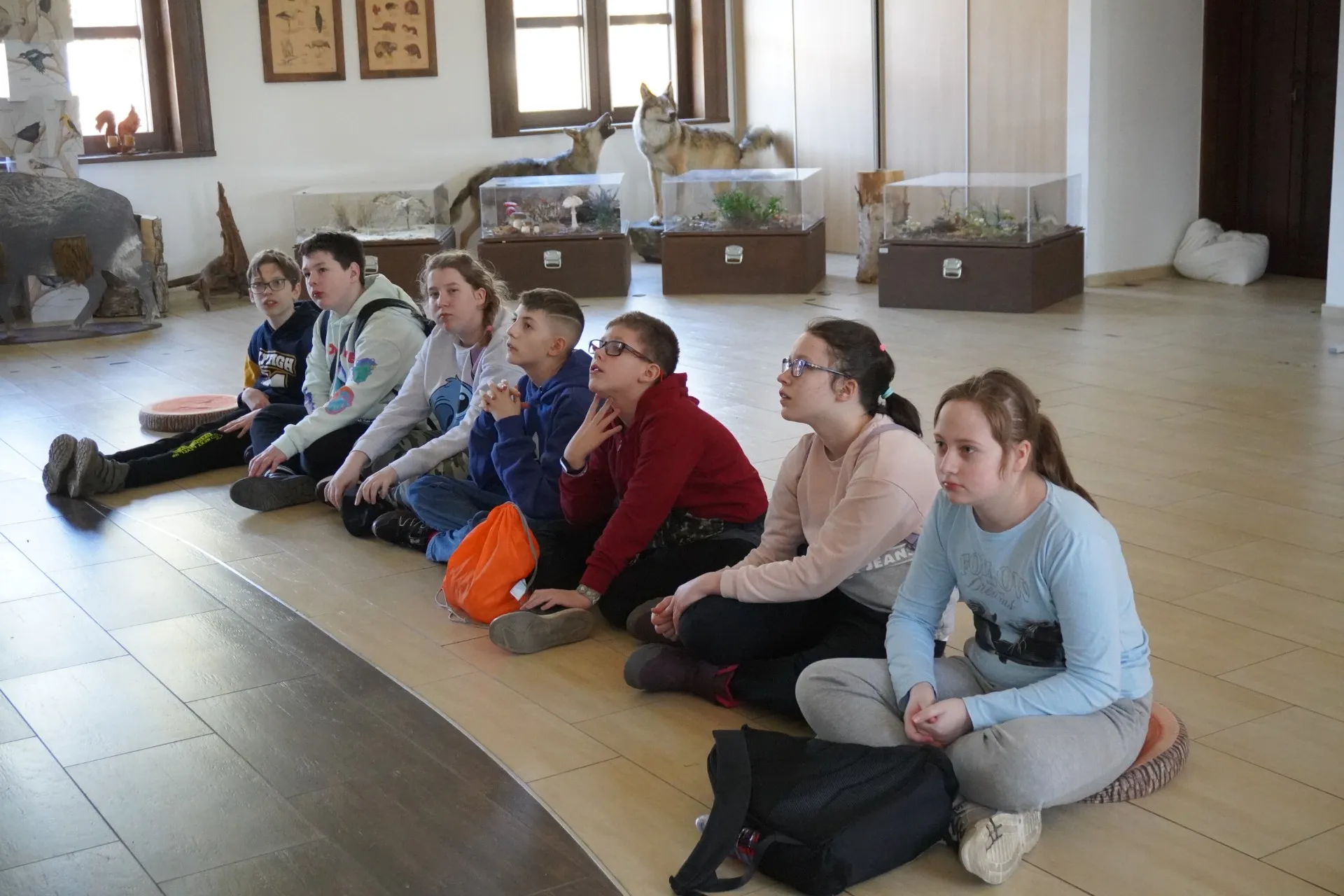 Wycieczka uczniów klas 4a i 4b do Lasu Bielańskiego