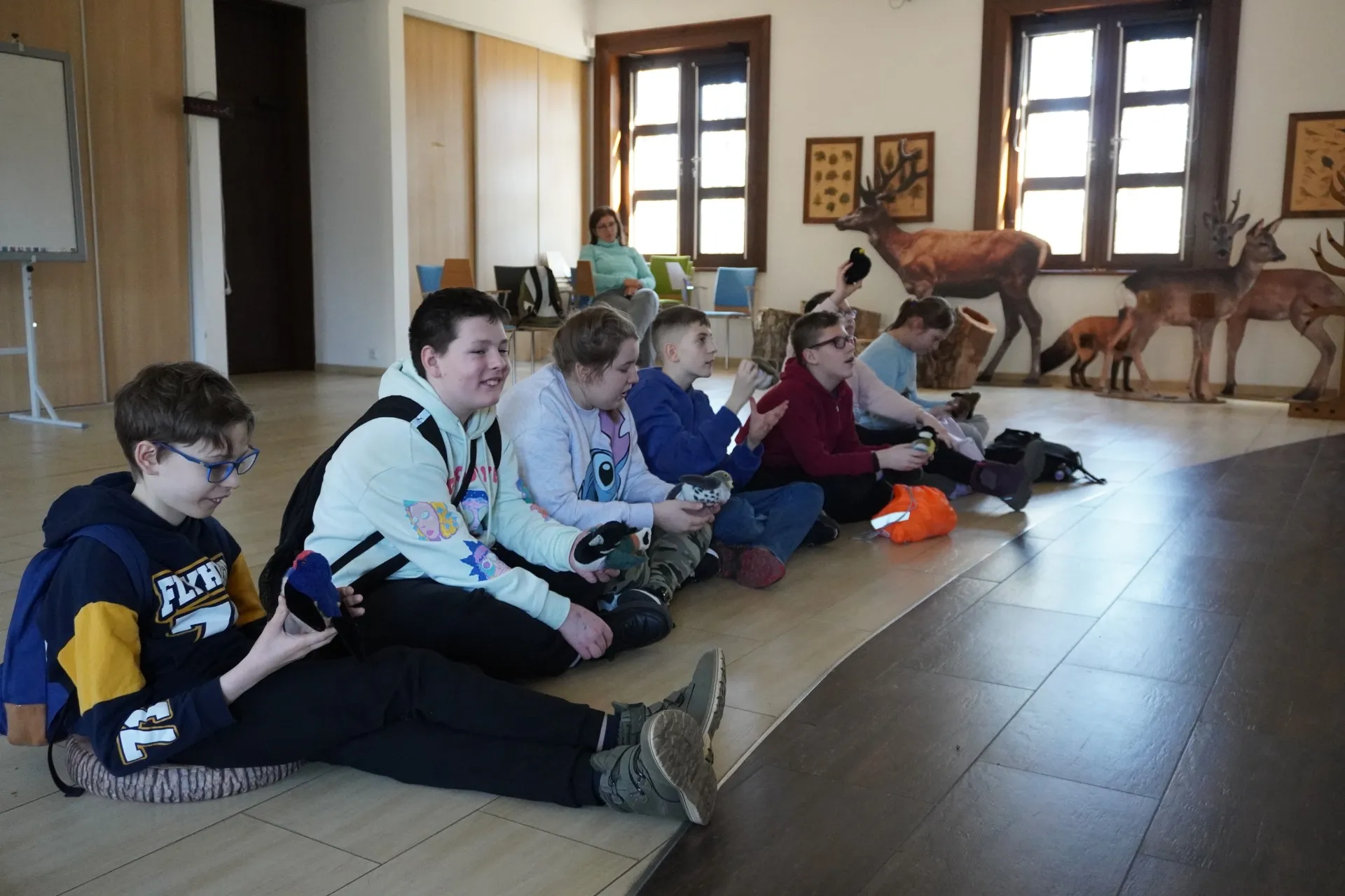 Wycieczka uczniów klas 4a i 4b do Lasu Bielańskiego