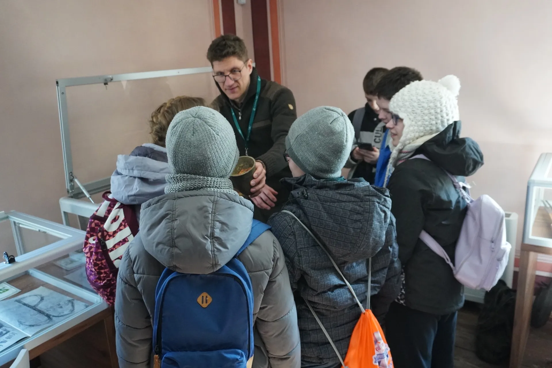 Wycieczka uczniów klas 4a i 4b do Lasu Bielańskiego