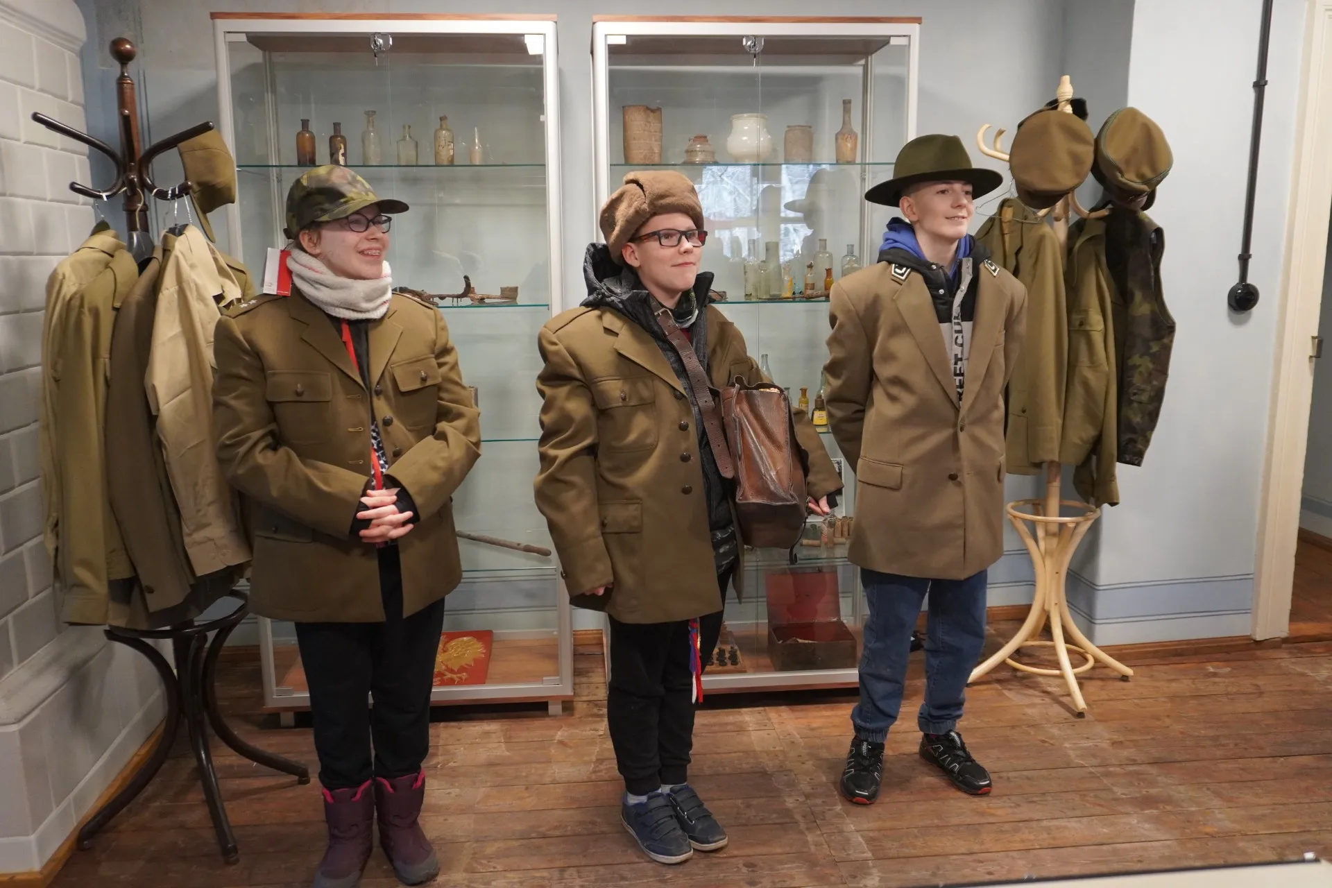 Wycieczka uczniów klas 4a i 4b do Lasu Bielańskiego