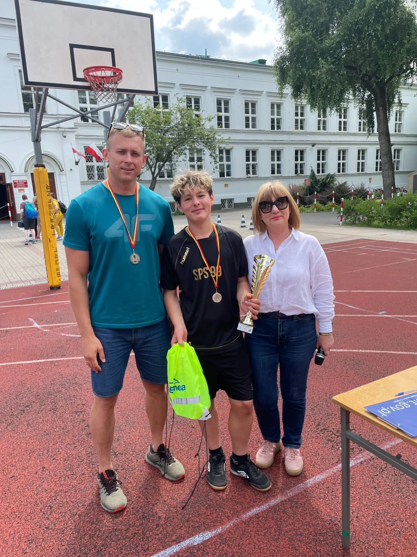 Międzyszkolne zawody sportowe w Szkole Podstawowej Specjalnej im. Ireny Sendlerowej nr 213