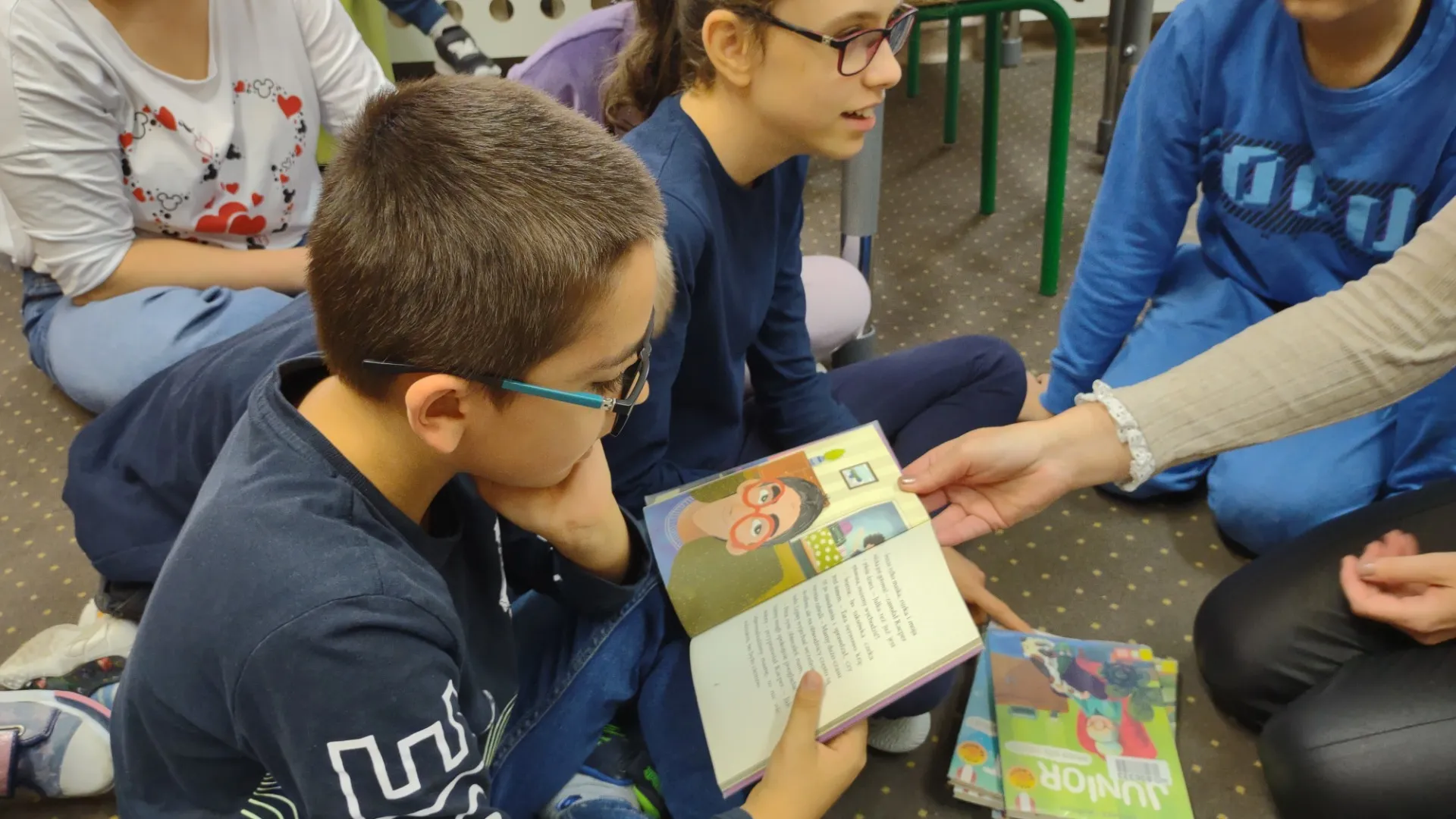 Warsztaty biblioteczne w świetlicy