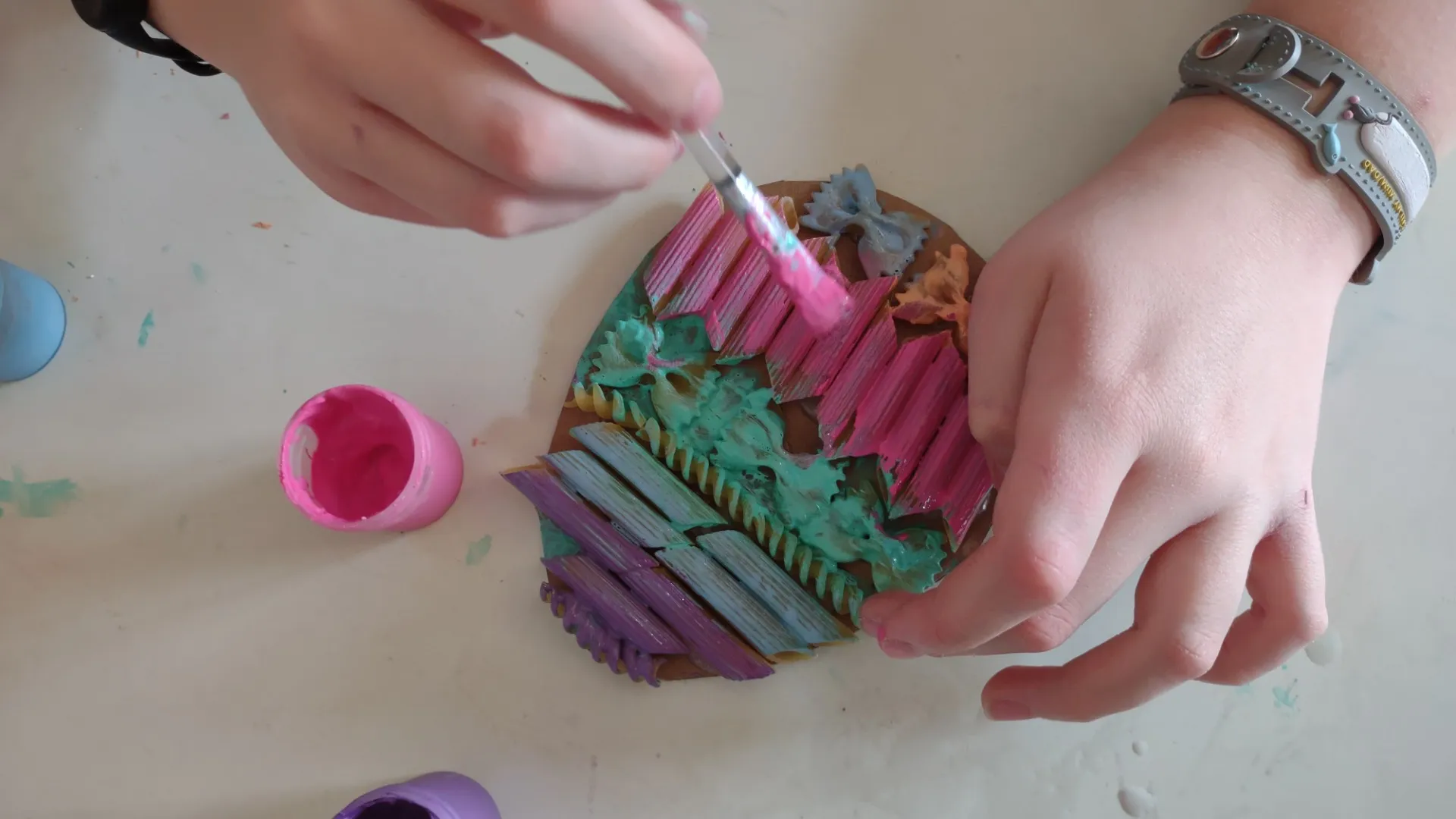 Warsztaty ozdób wielkanocnych w świetlicy szkolnej