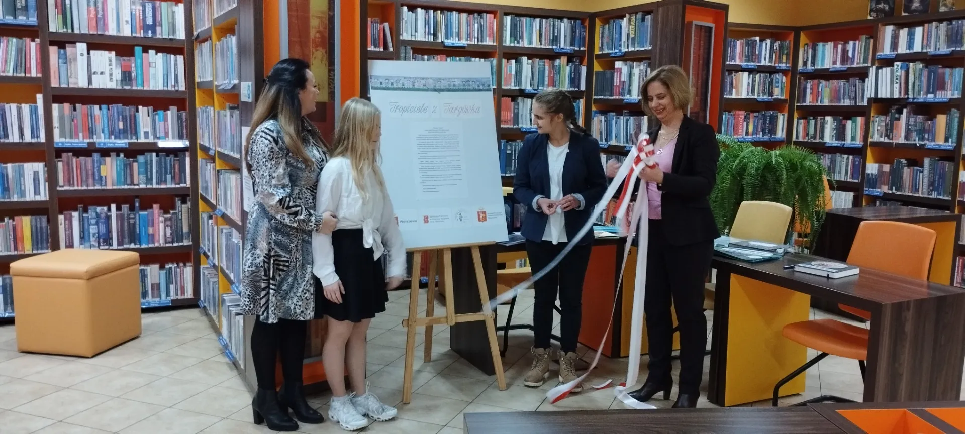 Wystawa podsumowująca projekt "Tropiciele z Targówka"