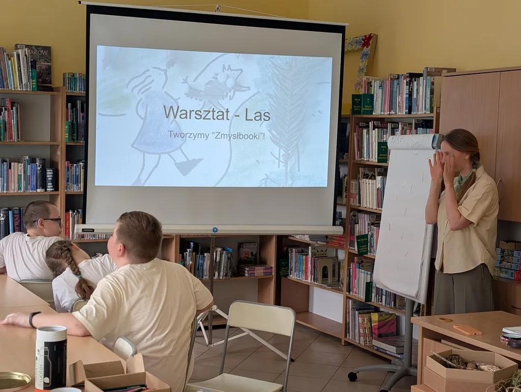 Warsztaty plastyczne z Julią Konieczną-Latoś