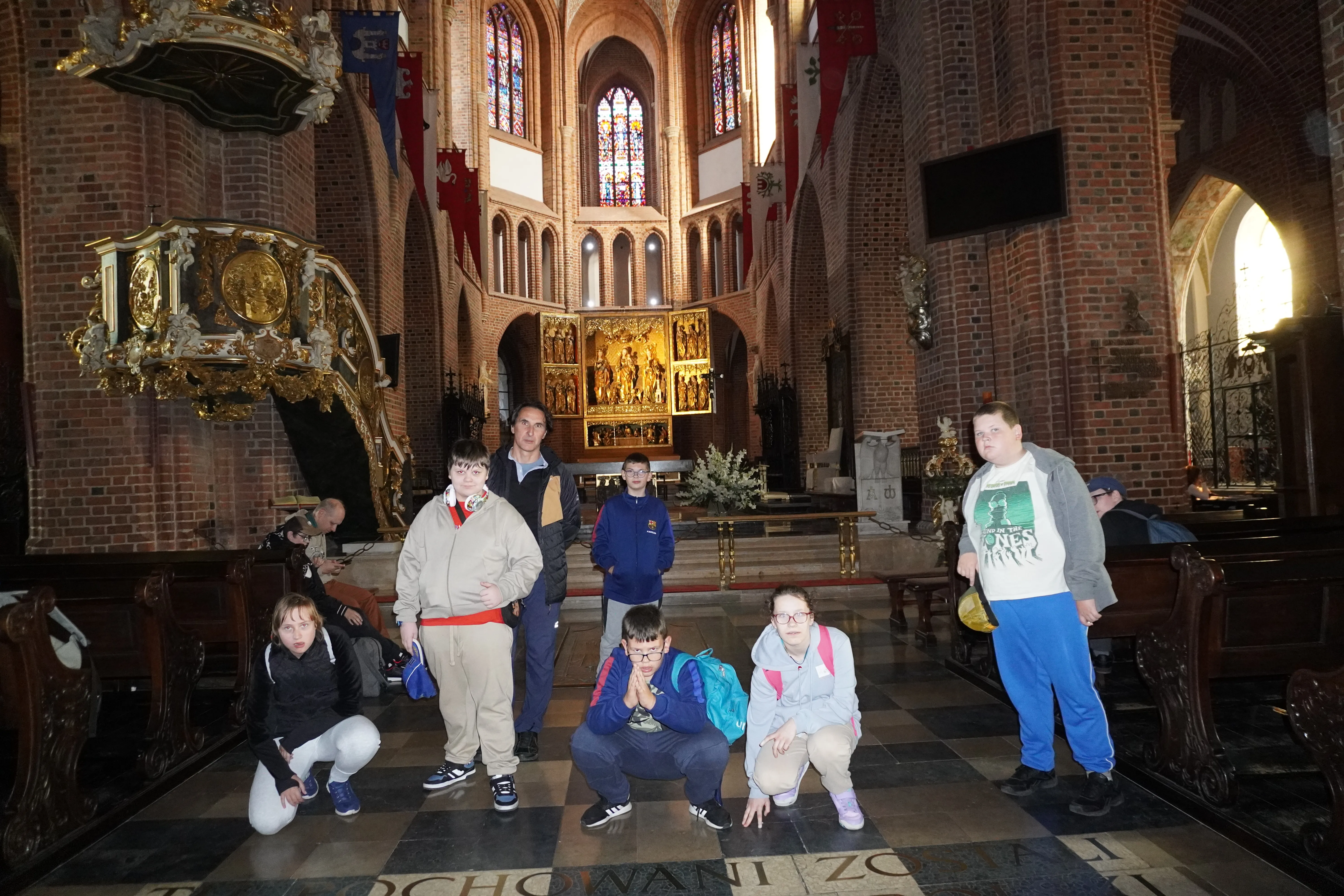 Wycieczka do Poznania, Ostrowa Lednickiego, Gniezna i Biskupina