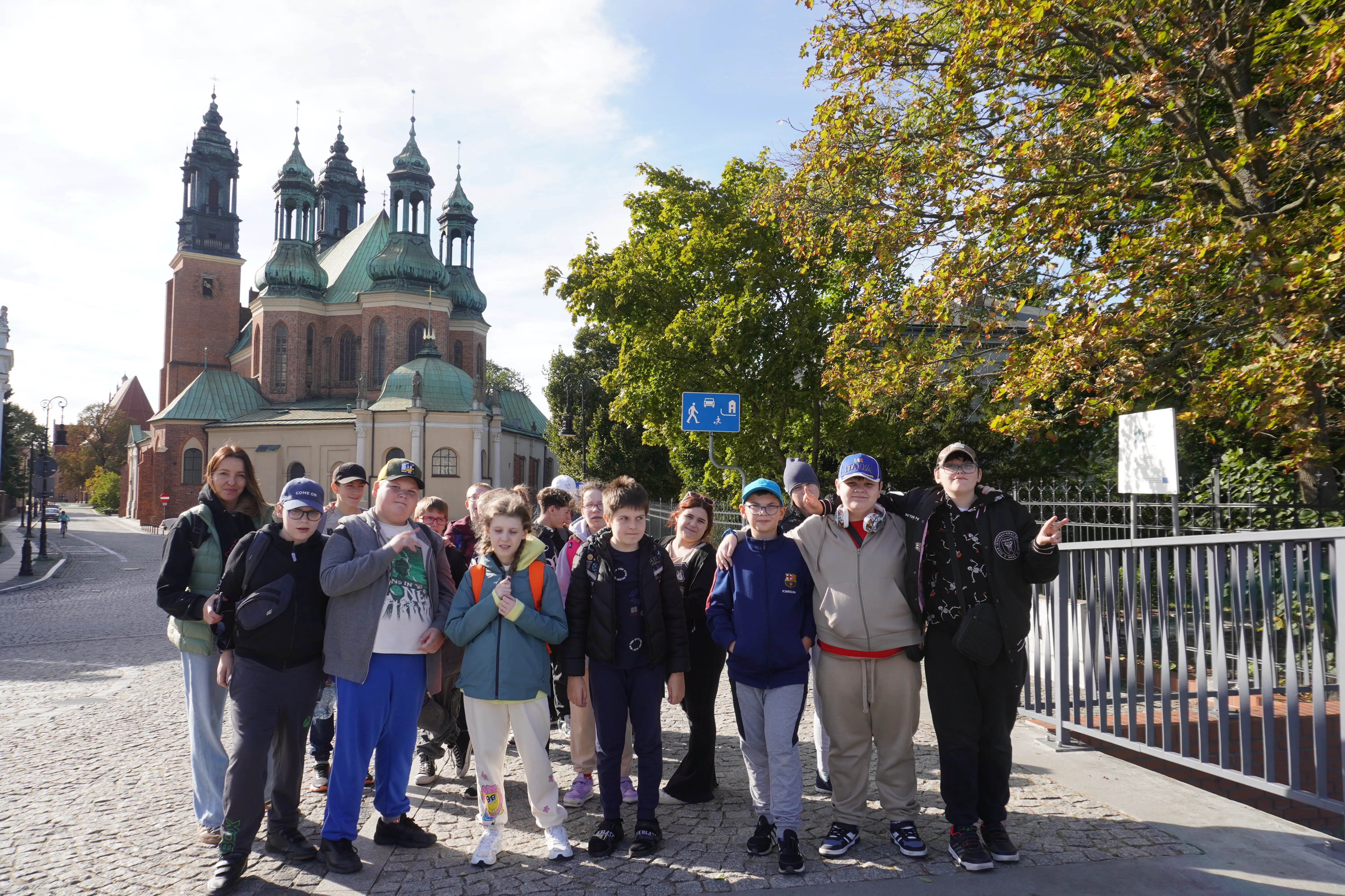 Wycieczka do Poznania, Ostrowa Lednickiego, Gniezna i Biskupina