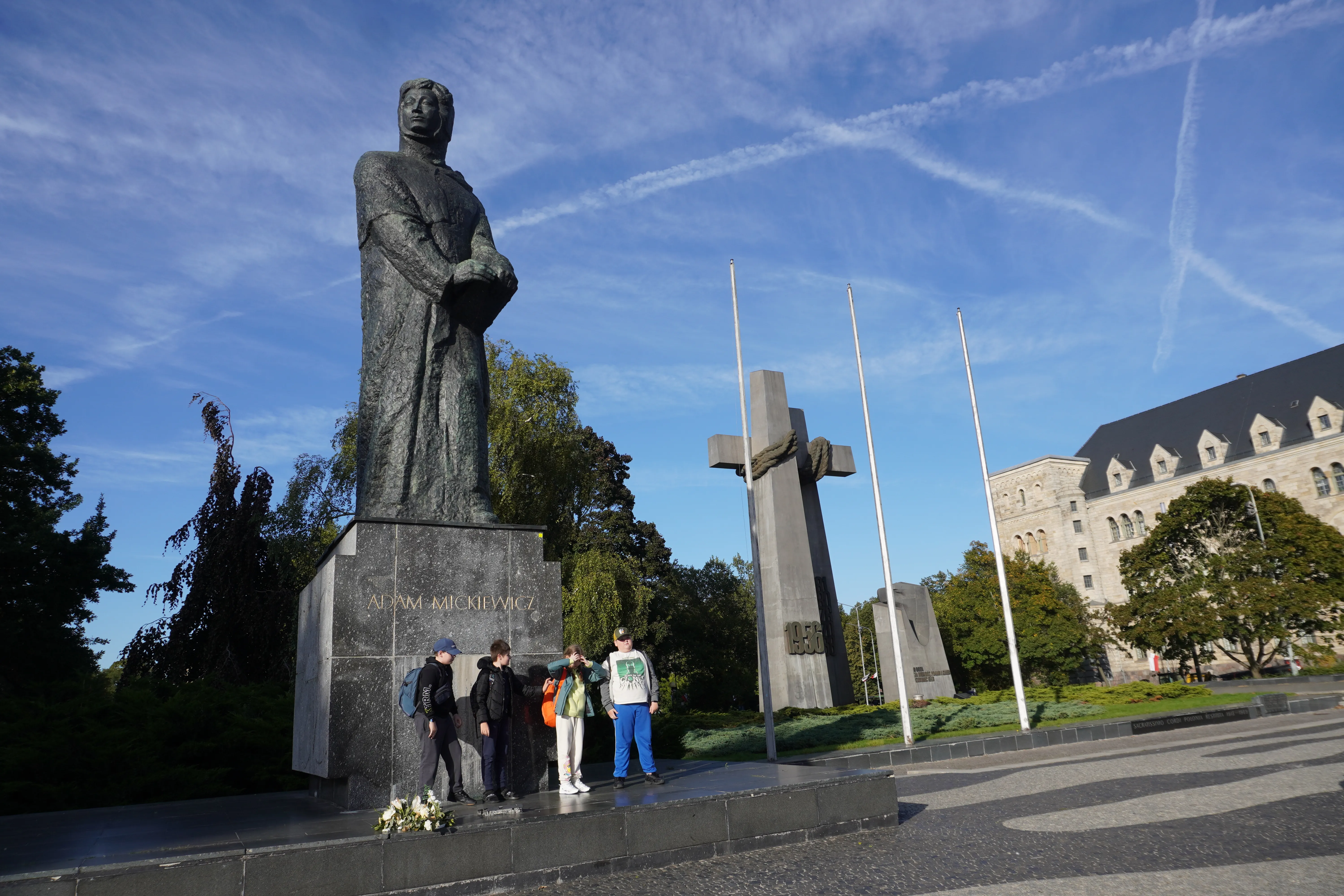 Wycieczka do Poznania, Ostrowa Lednickiego, Gniezna i Biskupina