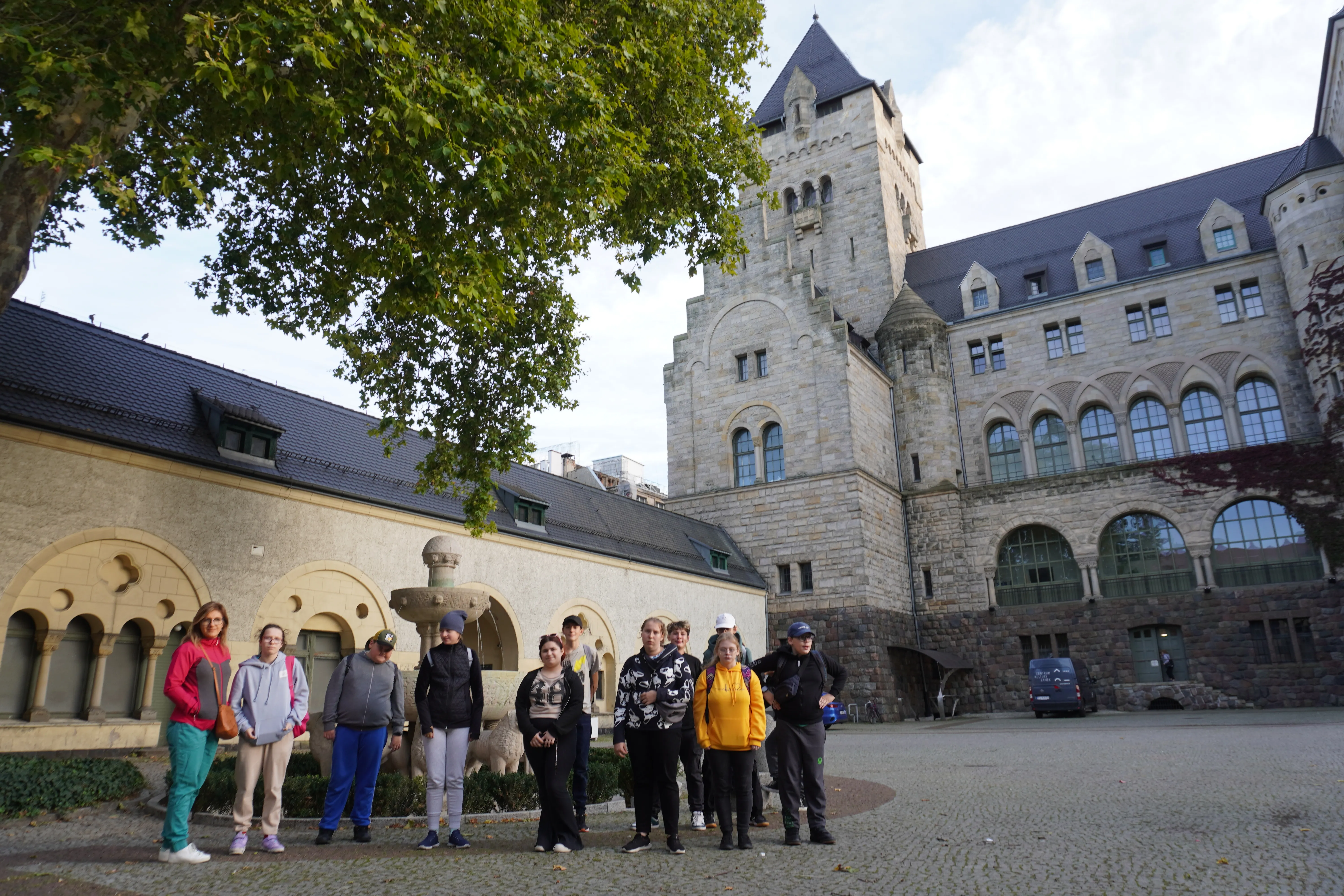 Wycieczka do Poznania, Ostrowa Lednickiego, Gniezna i Biskupina