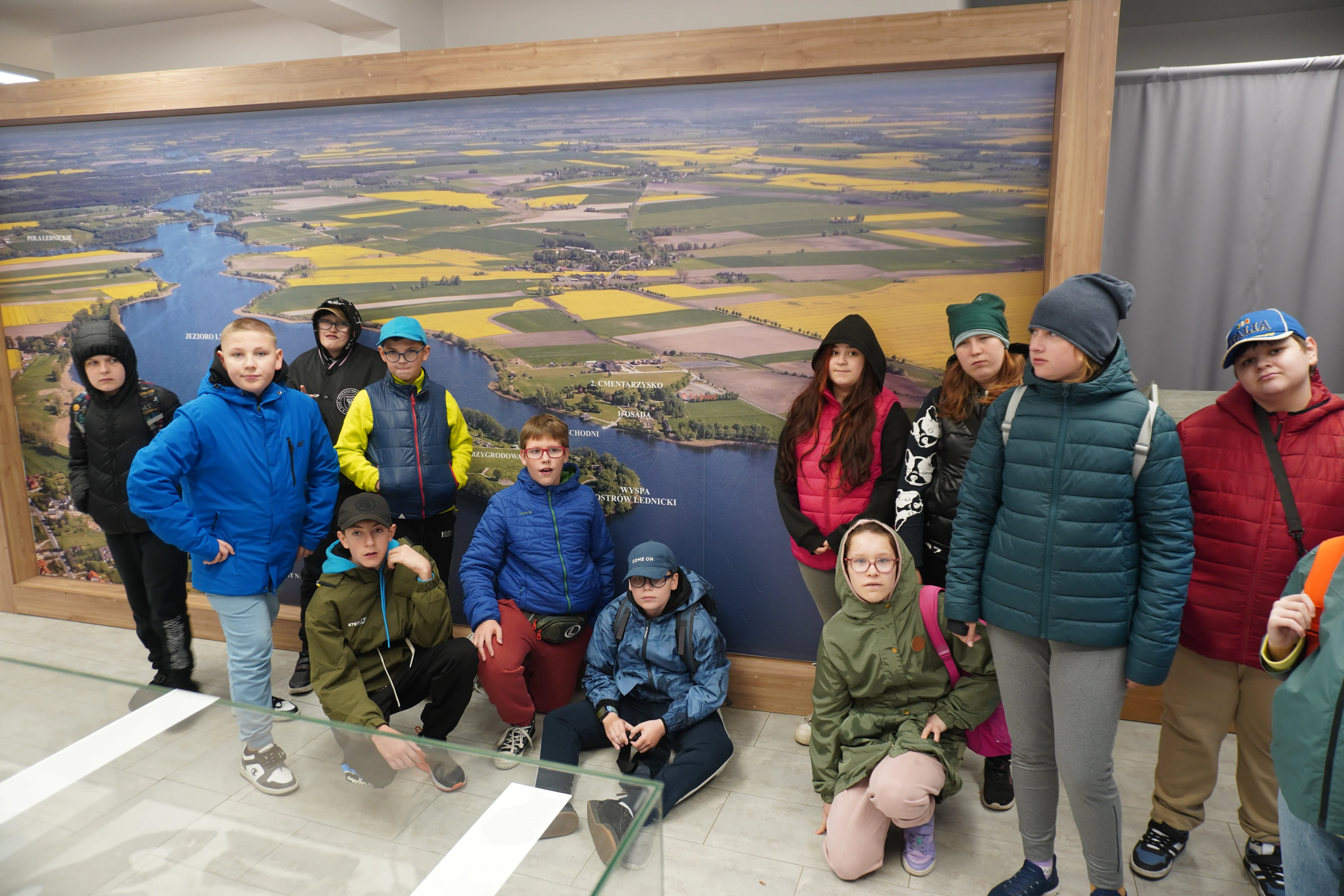 Wycieczka do Poznania, Ostrowa Lednickiego, Gniezna i Biskupina