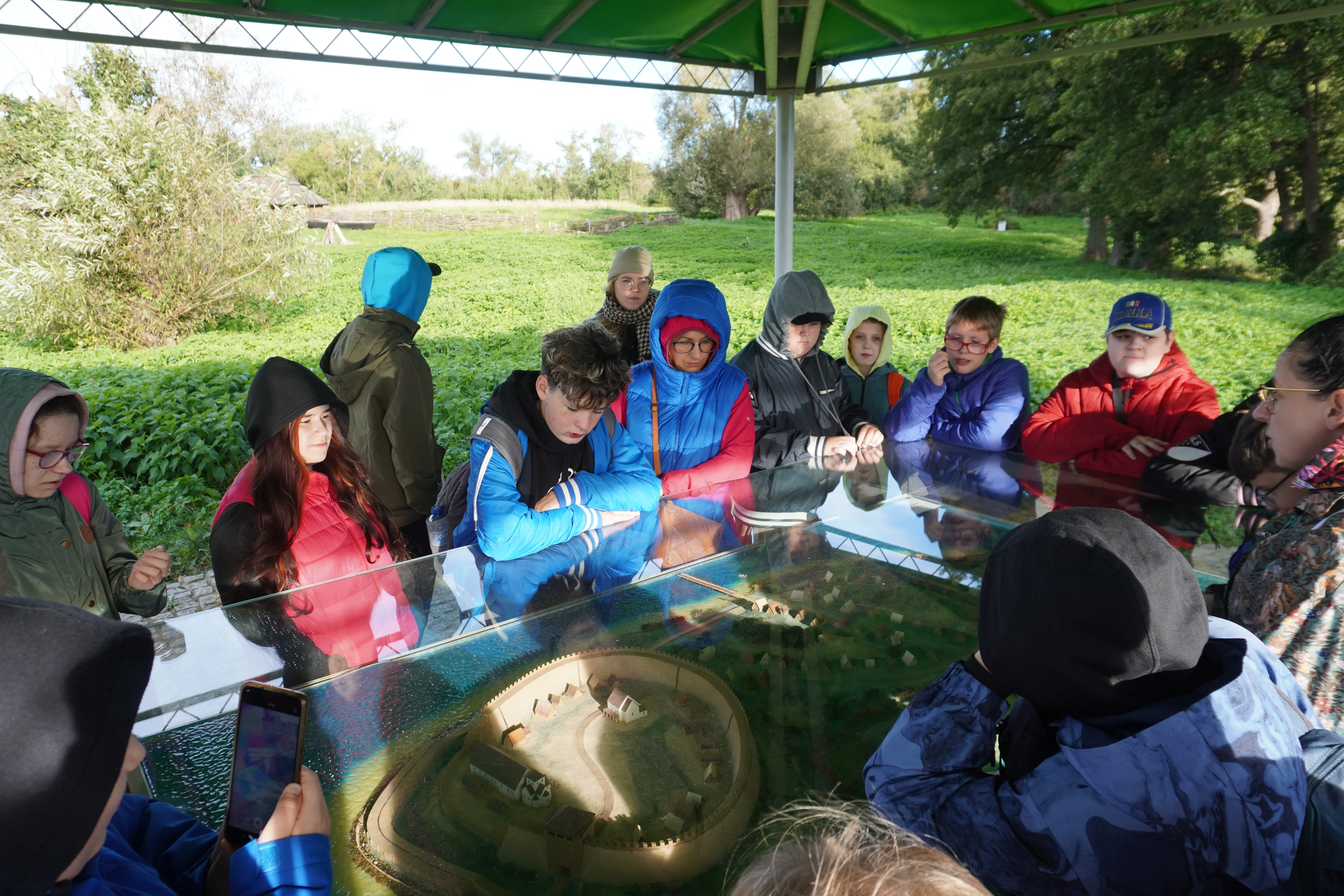 Wycieczka do Poznania, Ostrowa Lednickiego, Gniezna i Biskupina