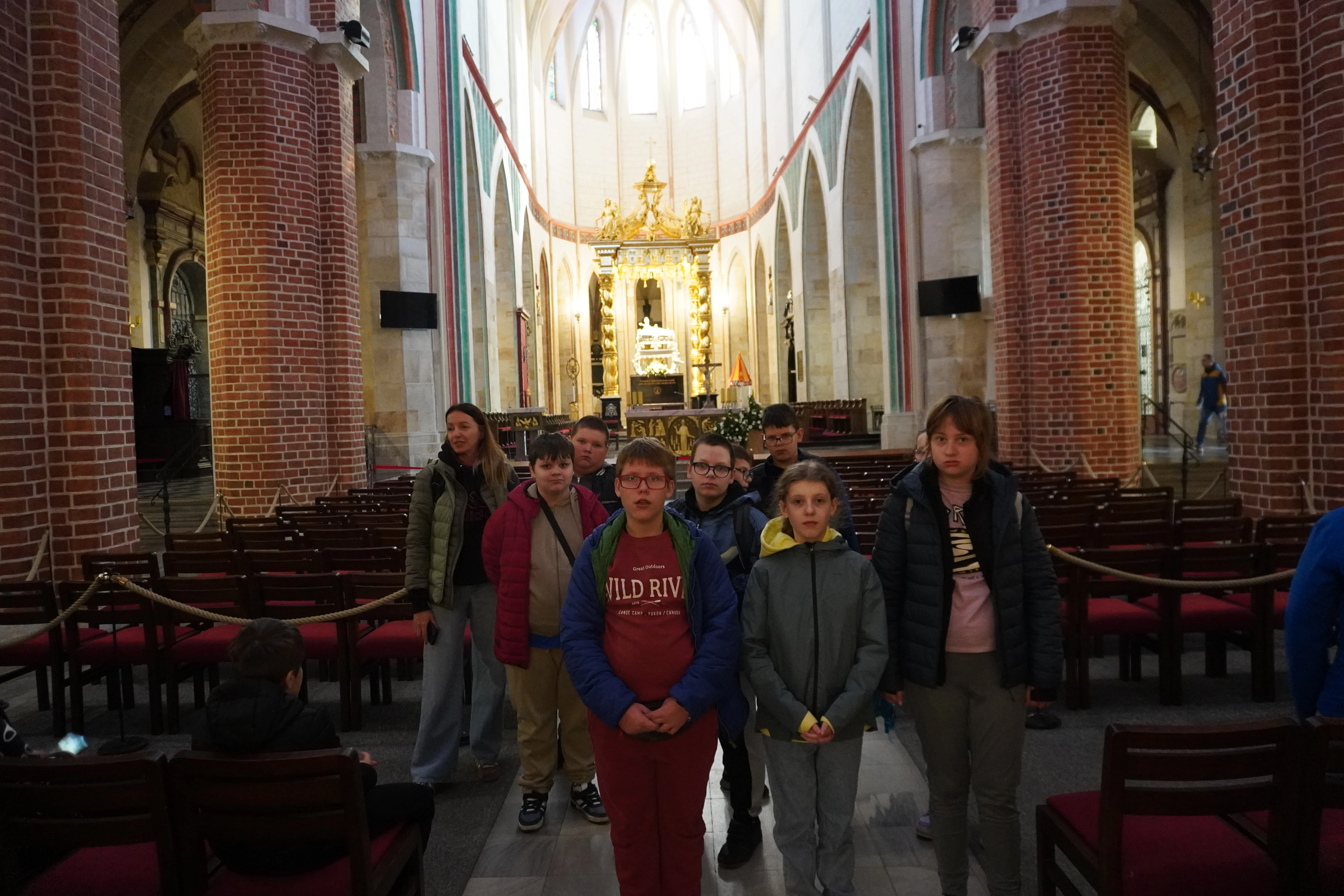 Wycieczka do Poznania, Ostrowa Lednickiego, Gniezna i Biskupina