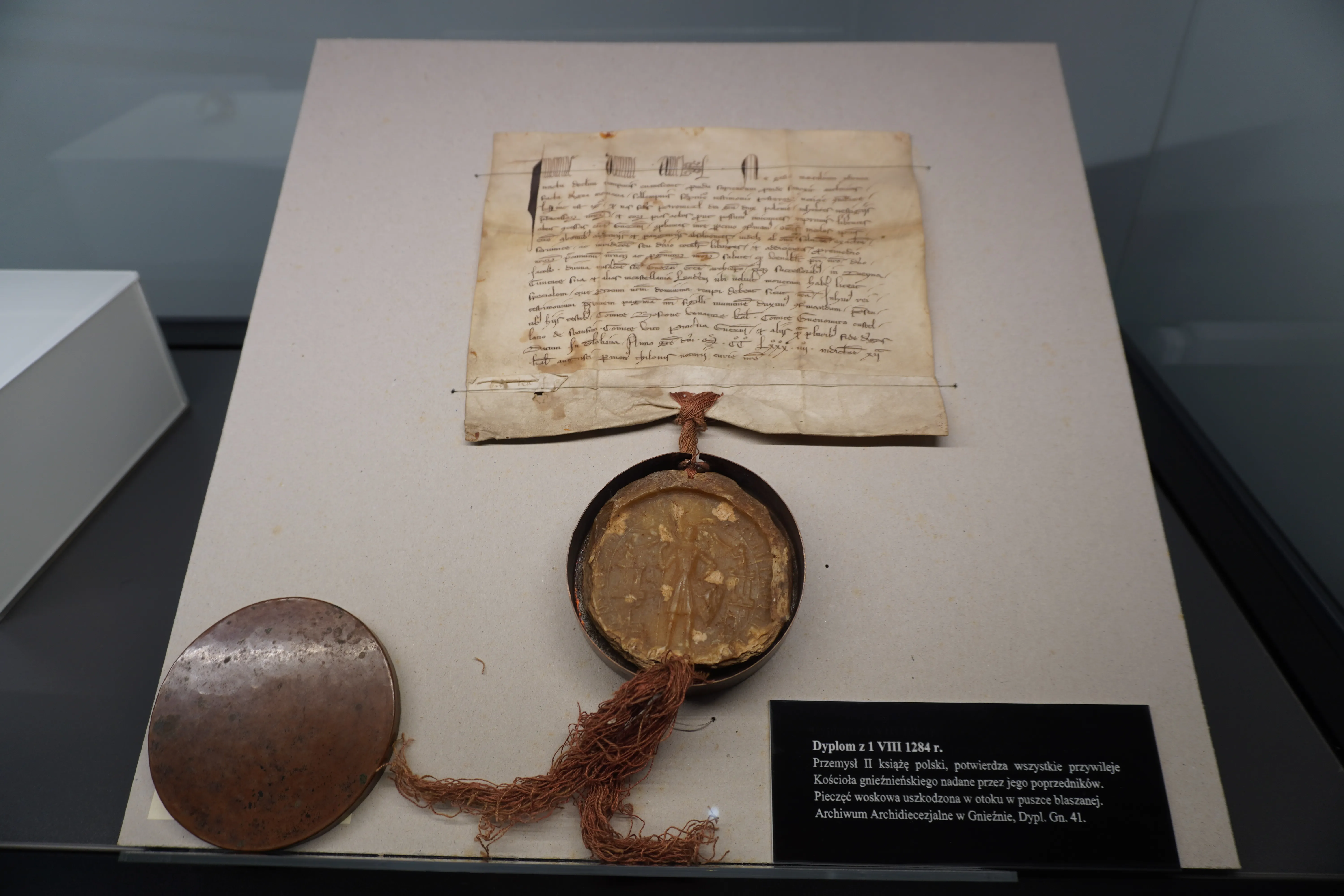 Wycieczka do Poznania, Ostrowa Lednickiego, Gniezna i Biskupina