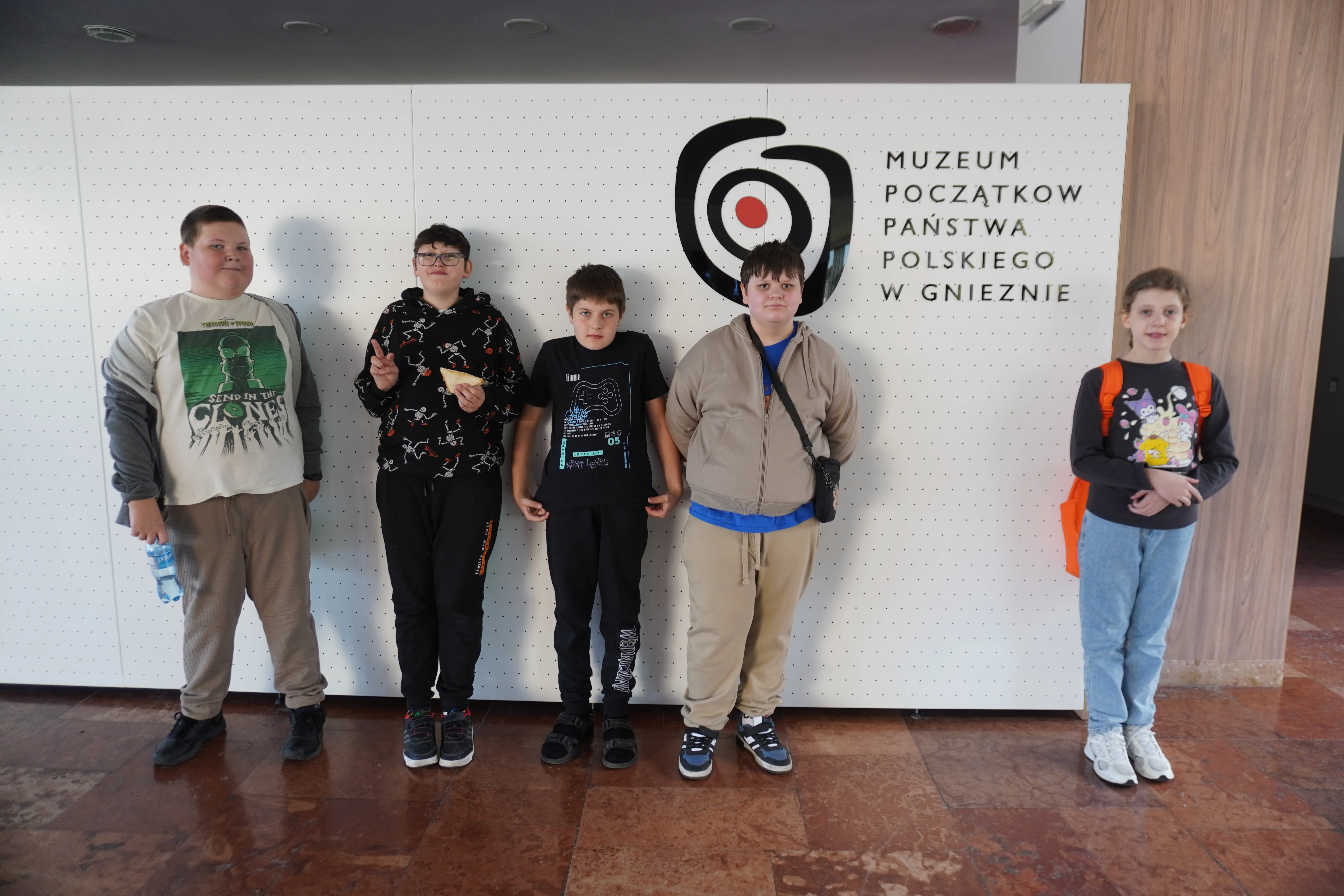 Wycieczka do Poznania, Ostrowa Lednickiego, Gniezna i Biskupina