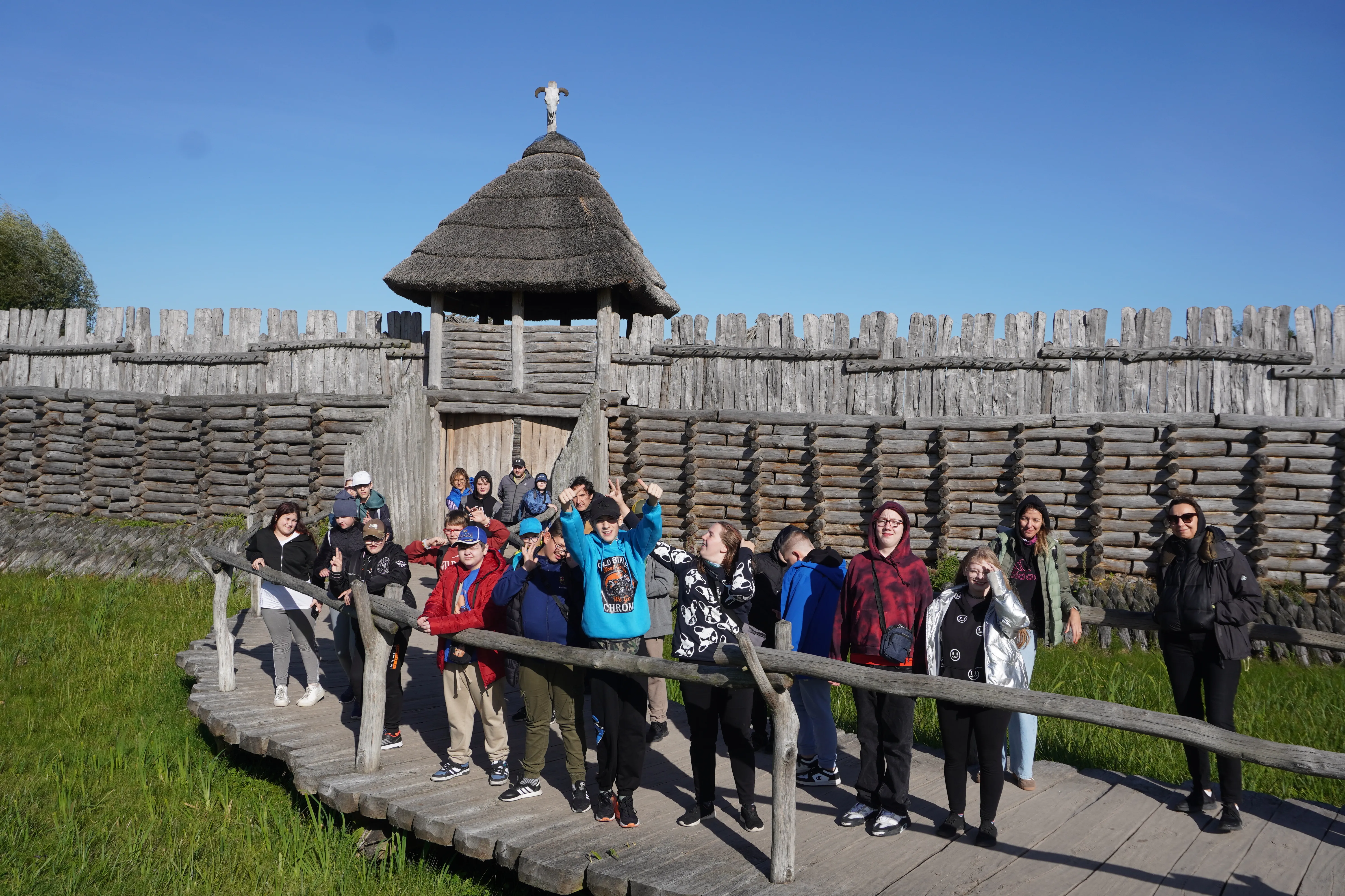 Wycieczka do Poznania, Ostrowa Lednickiego, Gniezna i Biskupina