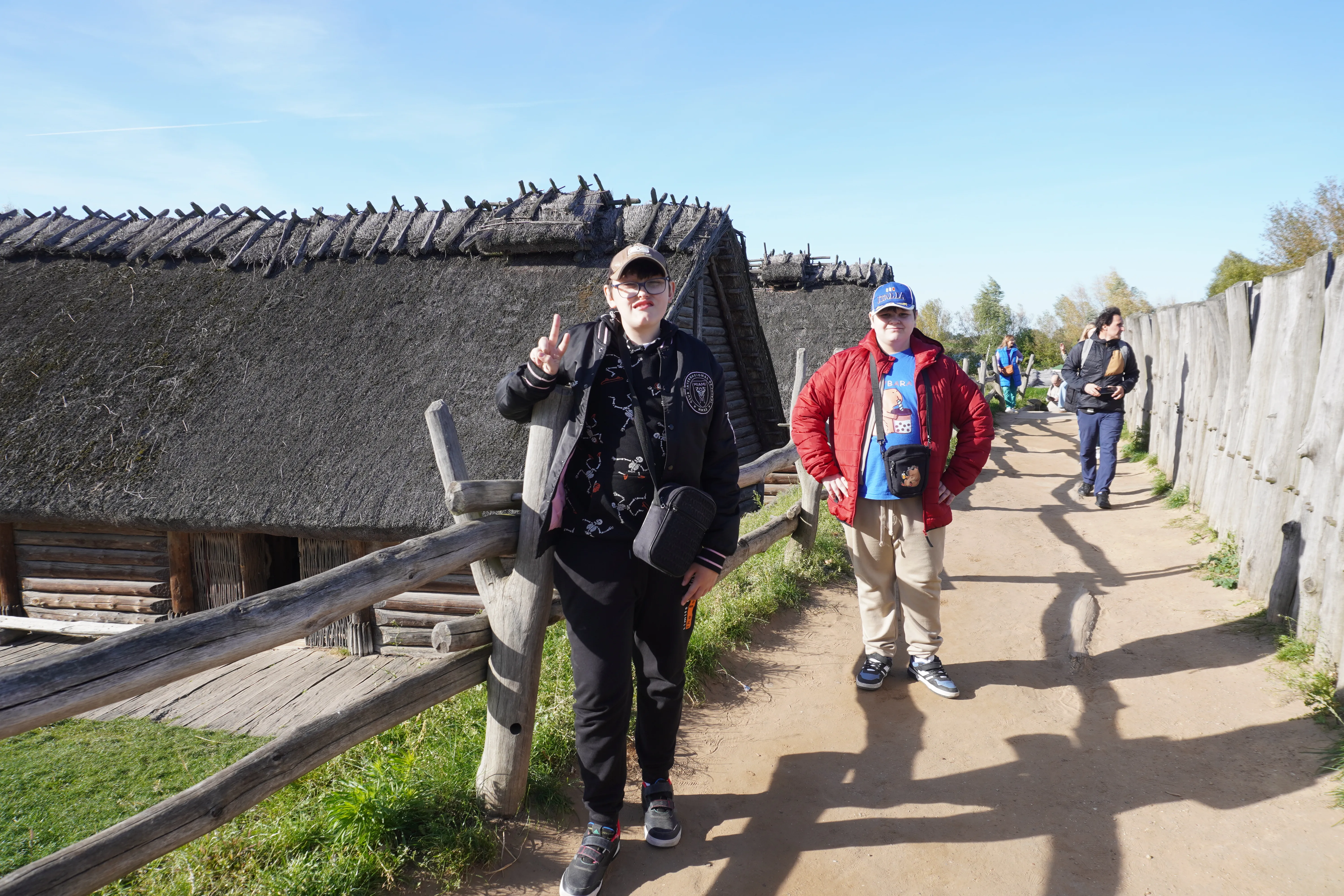 Wycieczka do Poznania, Ostrowa Lednickiego, Gniezna i Biskupina
