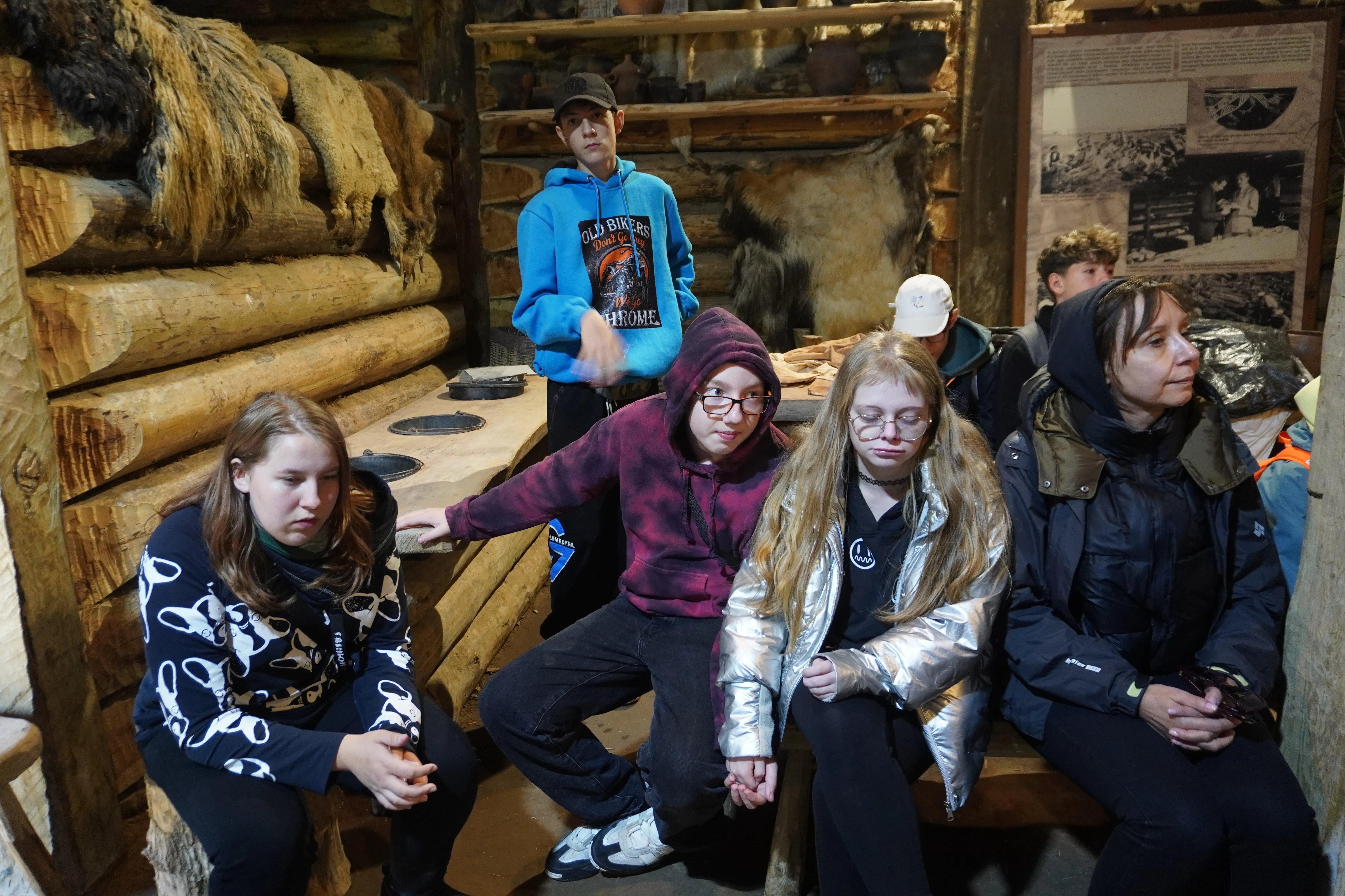 Wycieczka do Poznania, Ostrowa Lednickiego, Gniezna i Biskupina