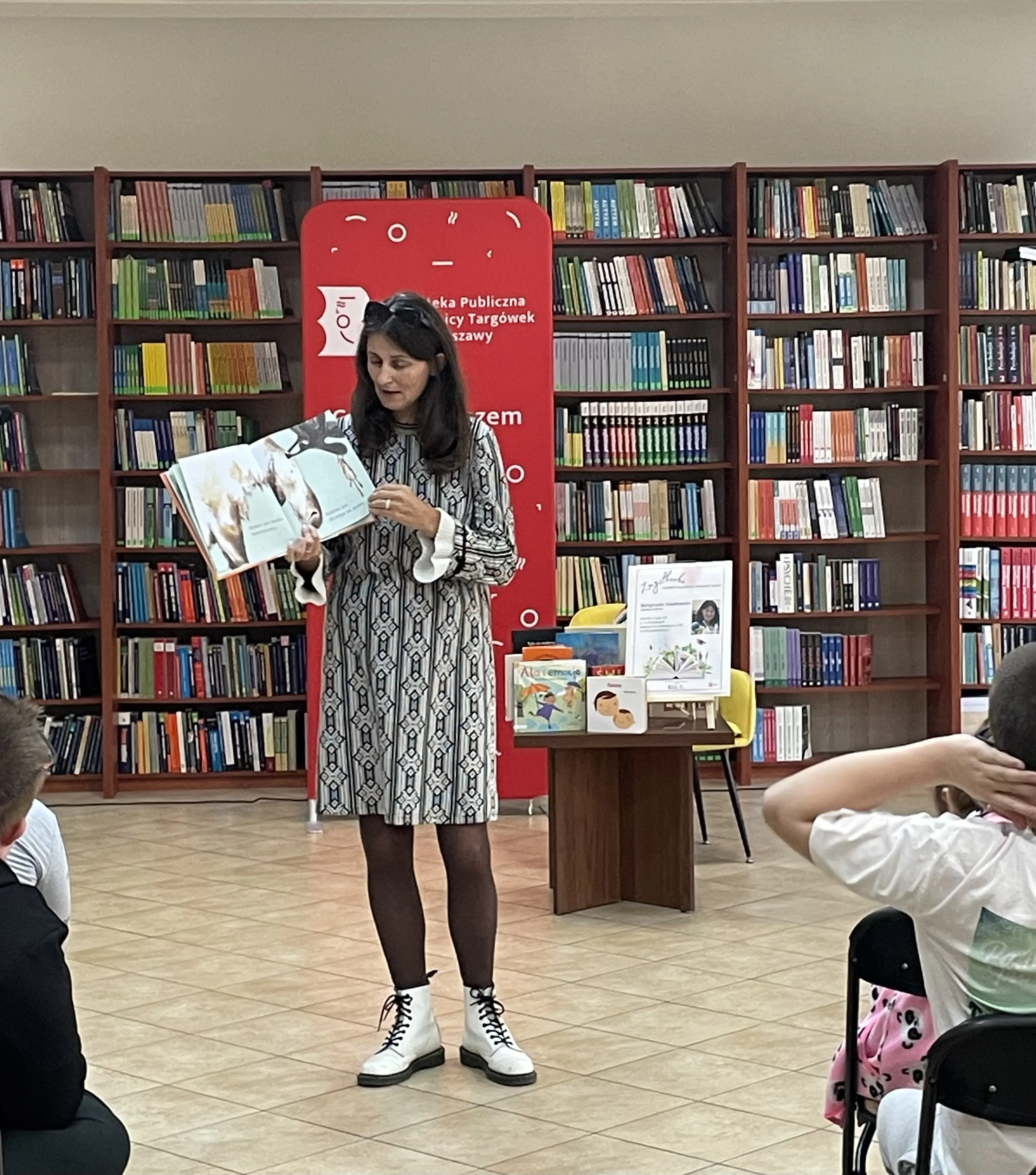 spotkanie autorskie z Małgorzatą Swędrowską ZMYSŁBOOKI